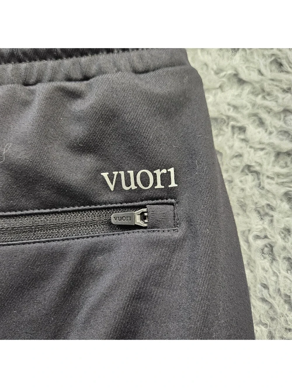 VUORI Sunday Performance Jogger Pants Men Small #V416 Black Taper